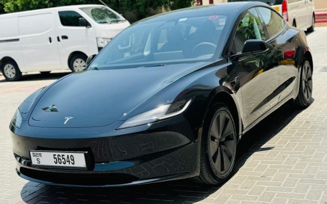 TESLA MODEL 3 - 2024 - image 1