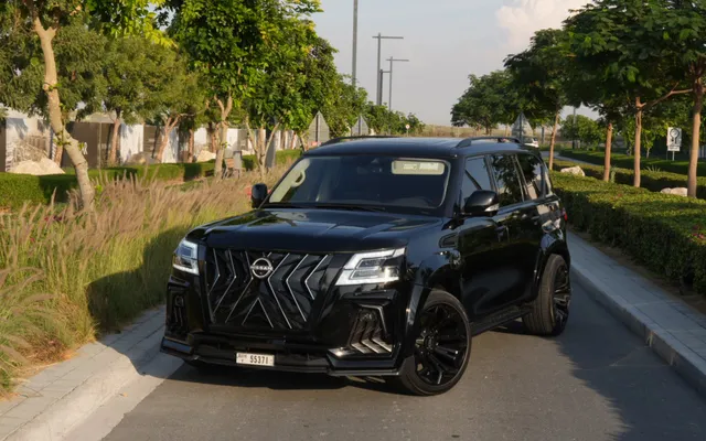 NISSAN ARMADA BLACK HAWK - image 1