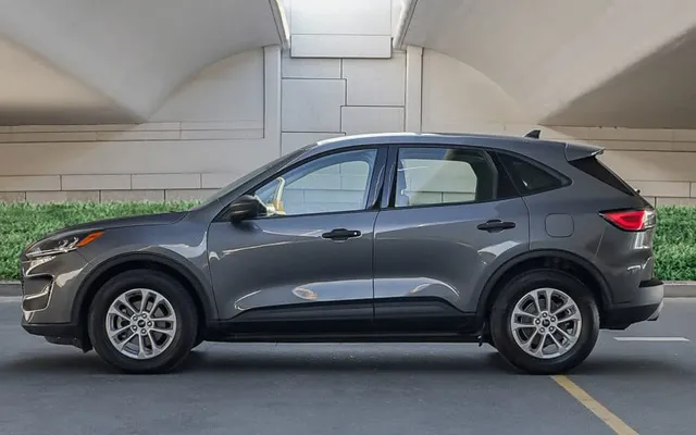 FORD ESCAPE 2021 - image 2