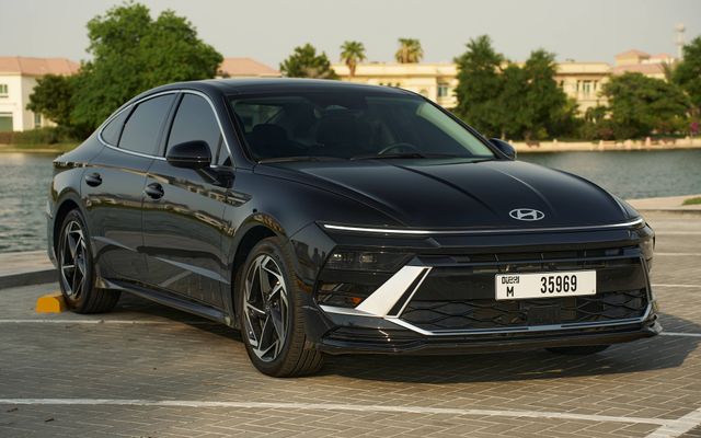 HYUNDAI SONATA - image 1