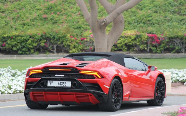 LAMBORGHINI HURACAN - image 3