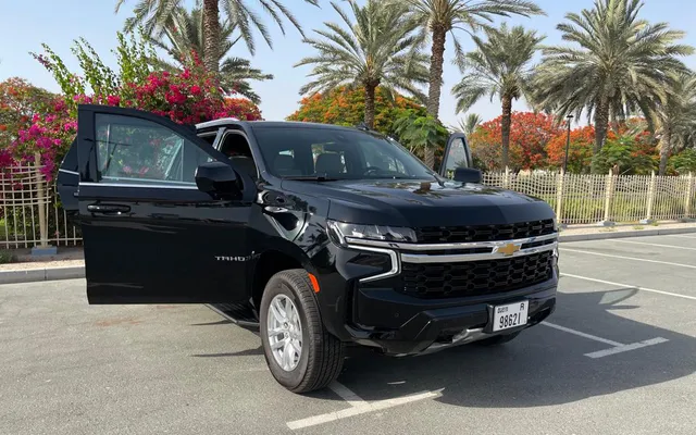 CHEVROLET TAHOE - image 4