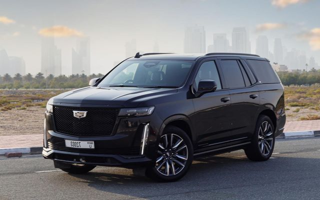 CADILLAC ESCALADE - image 4