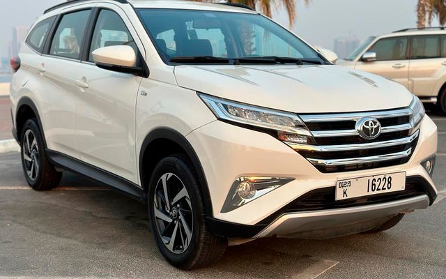 TOYOTA RUSH - image 3