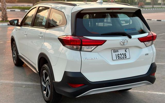 TOYOTA RUSH - image 4