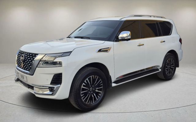 Nissan Patrol White - image 2