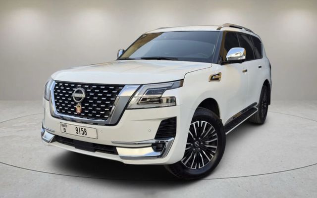 Nissan Patrol White - image 1