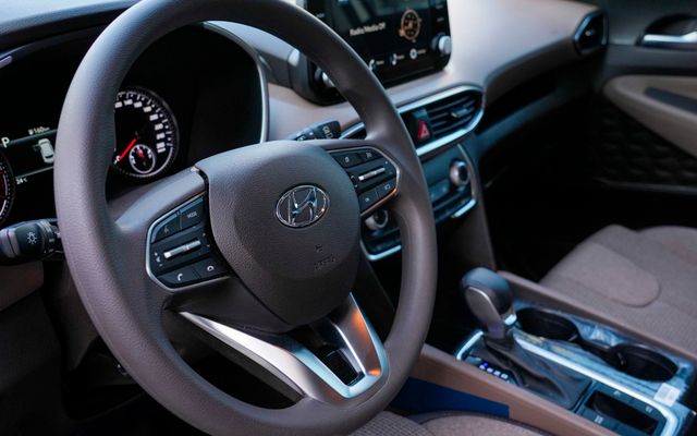 Hyundai Santa Fe - image 3