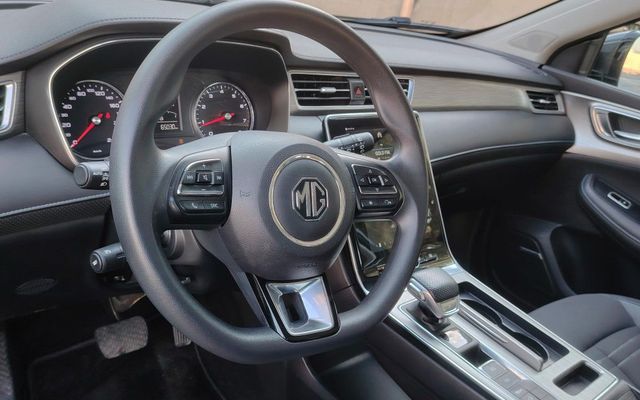 MG RX5 - image 4