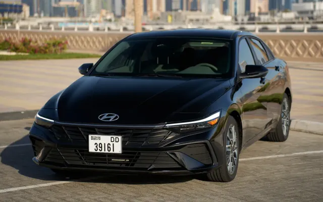 HYUNDAI ELANTRA - image 1