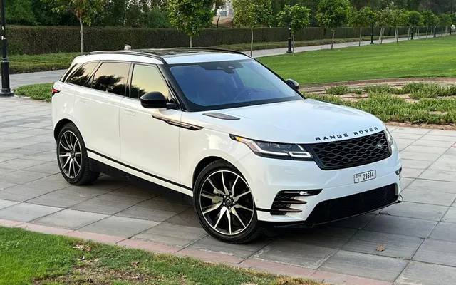 Land Rover Velar - image 1