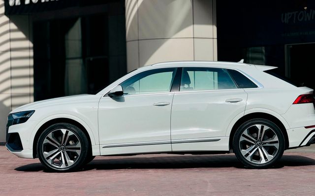 Audi Q8 - image 2