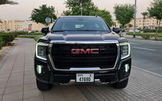 GMC YUKON - image 2
