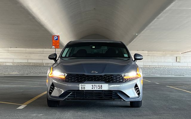 Kia K5 - image 3