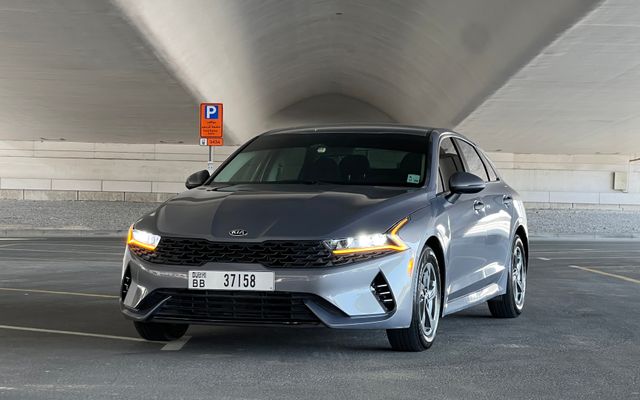 Kia K5 - image 1