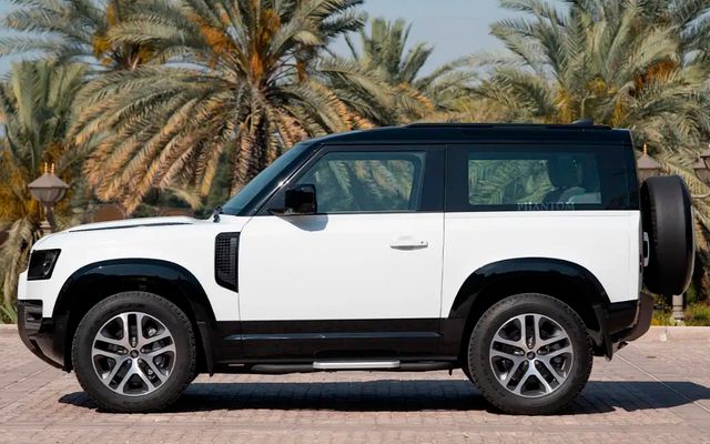 Land Rover Defender 90 SE V6 - image 3