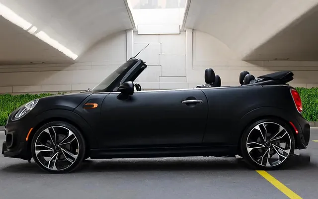 MINI COOPER Conv 2019 - image 2
