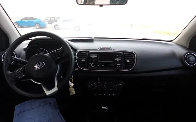 Kia Pegas - image 4