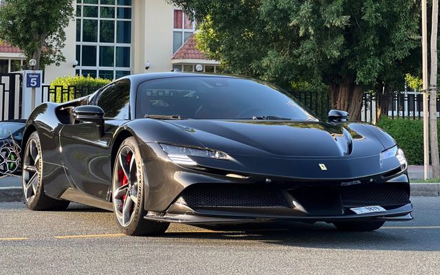 FERRARI SF90 STRADALE - image 3