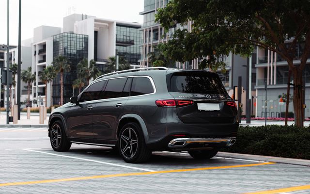 MERCEDES GLS - image 3