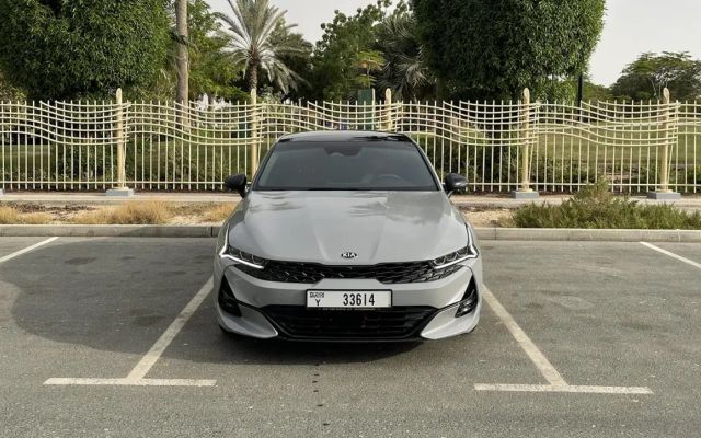 Kia K5 - image 3