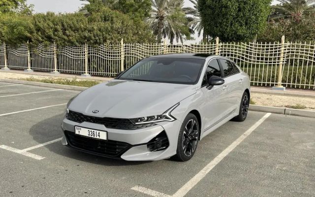 Kia K5 - image 1