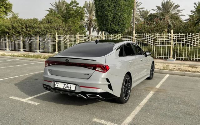 Kia K5 - image 4