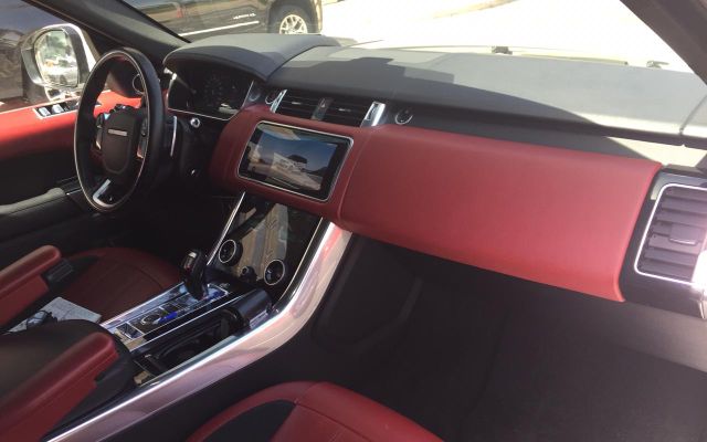 RANGE ROVER SPORT - image 4