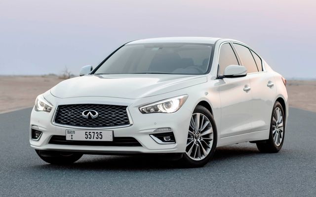 INFINITI Q50 - image 1