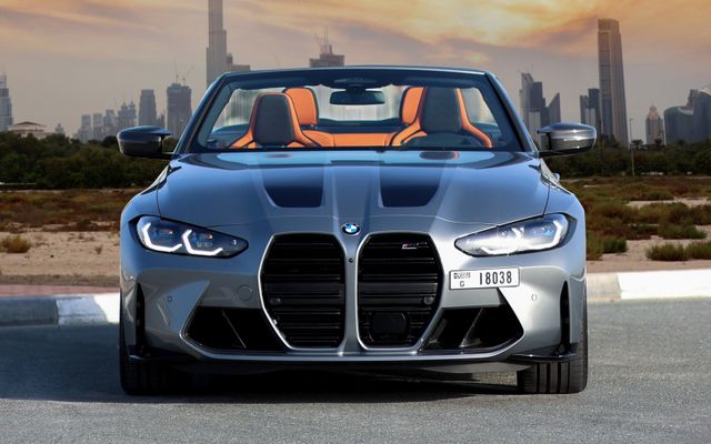BMW M4 Convertible Gray - image 3