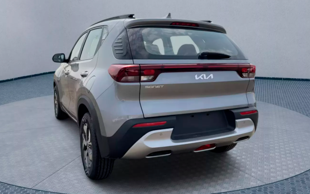 Kia Sonet - image 2