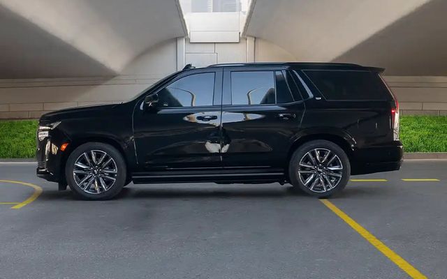CADILLAC ESCALADE - image 3