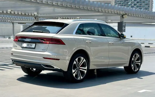 AUDI Q8 - 2024 - image 4