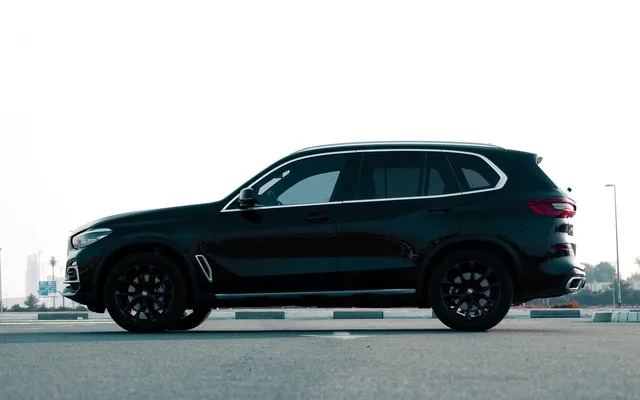 BMW X5 Black - image 4