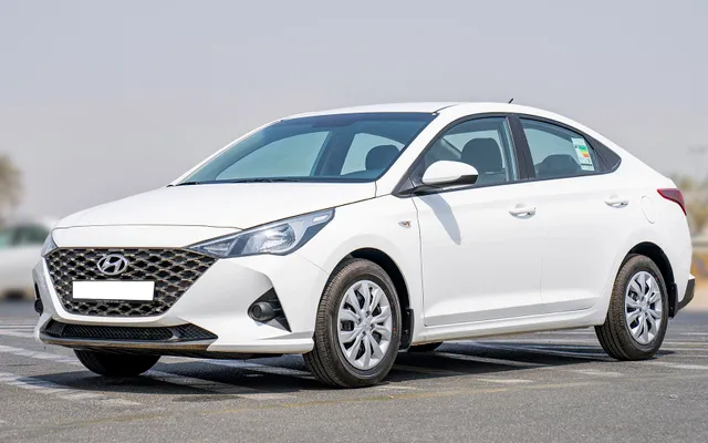 HYUNDAI ACCENT - image 1