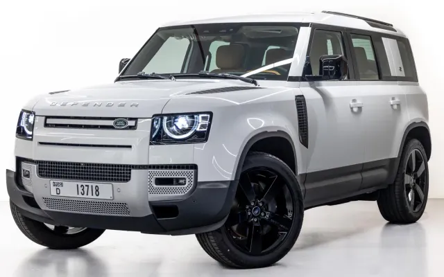 Land Rover Defender V6 110 - image 1