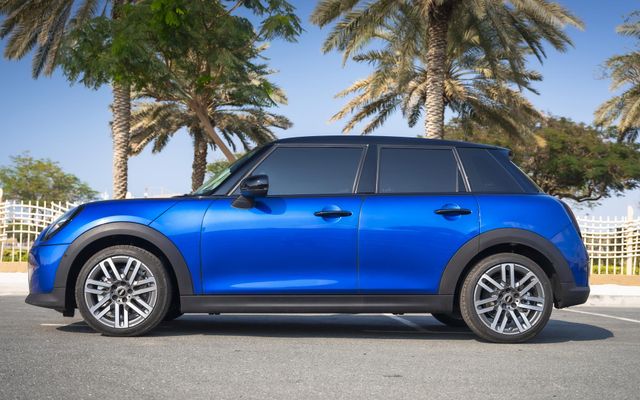 Mini Cooper S - image 2