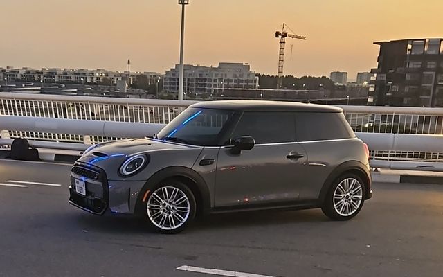 Mini Cooper S - image 2