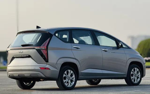 HYUNDAI STARGAZER - image 4