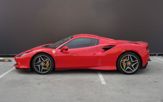FERRARI F8 SPIDER - image 2