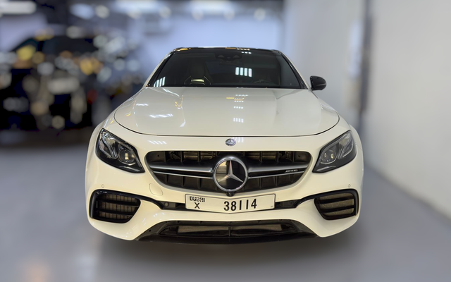 Mercedes-Benz E63 AMG - image 3