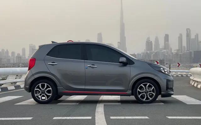 KIA Picanto - image 2
