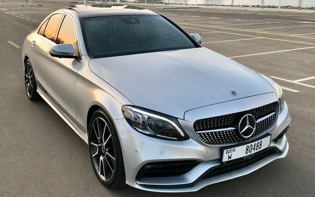 Mercedes C200 - image 4