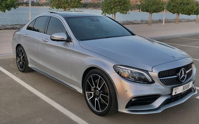Mercedes C200 - image 3