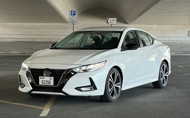 Nissan Sentra - image 1