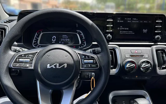 Kia Sonet - image 3
