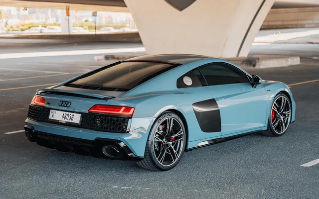 Audi R8 V10 - image 4