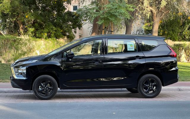 MITSUBISHI XPANDER - image 2