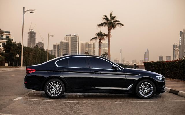 BMW 520 I - image 2