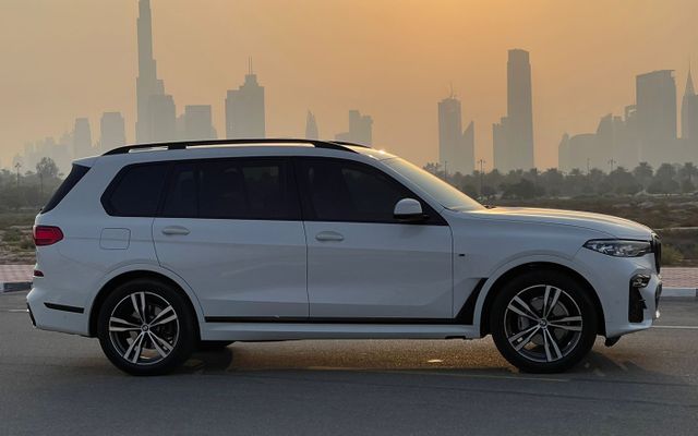 BMW X7 - image 2